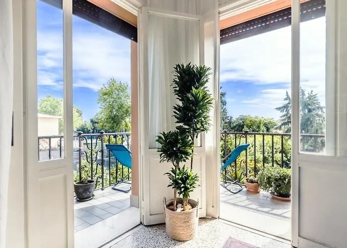 Vatican Oasis - Garden View Balcony & Full Kitchen * Roma