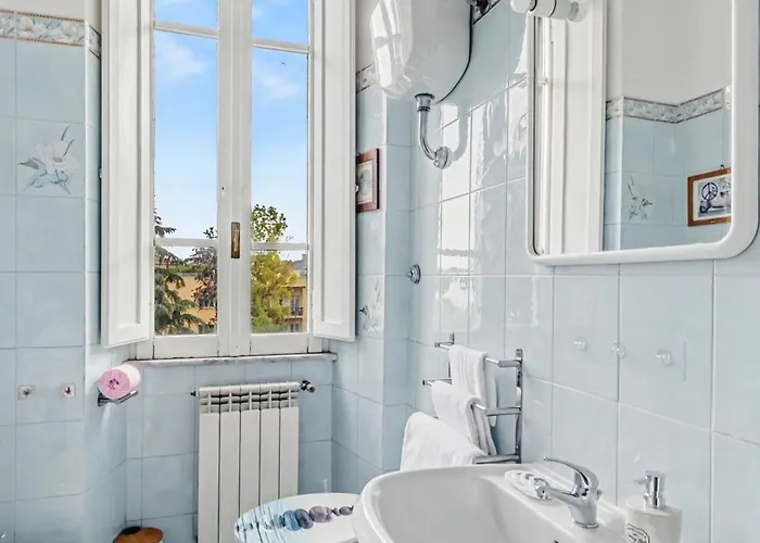 Vatican Oasis - Garden View Balcony & Full Kitchen Apartamento Roma